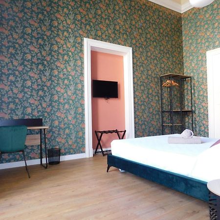 Hibiscus - Etnea Rooms Катания Экстерьер фото