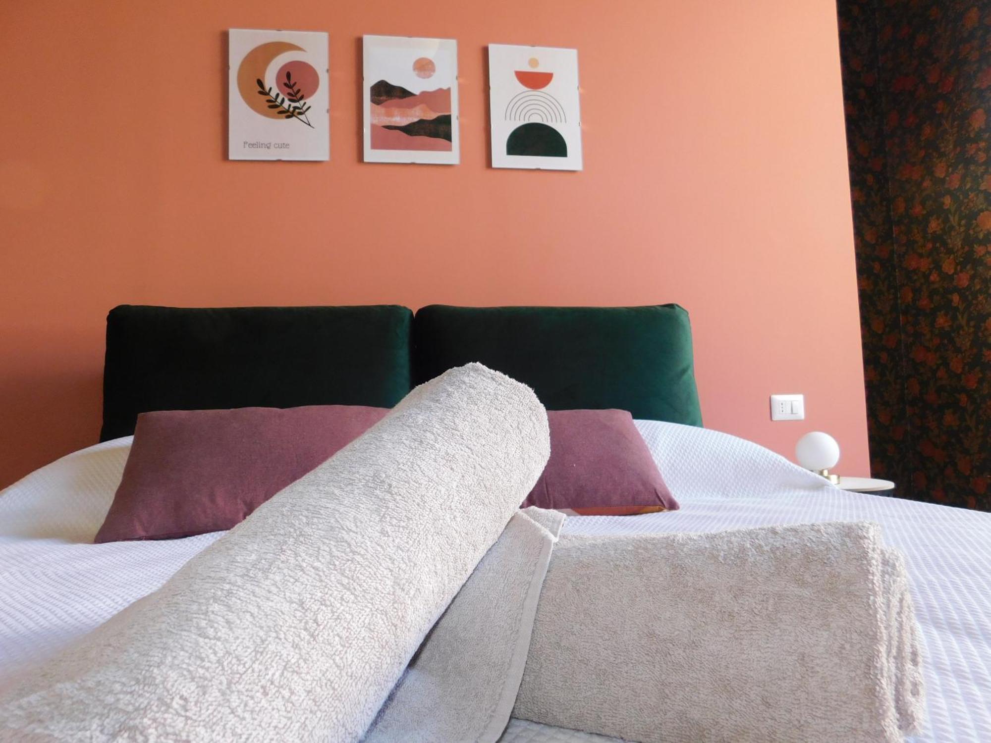Hibiscus - Etnea Rooms Катания Экстерьер фото