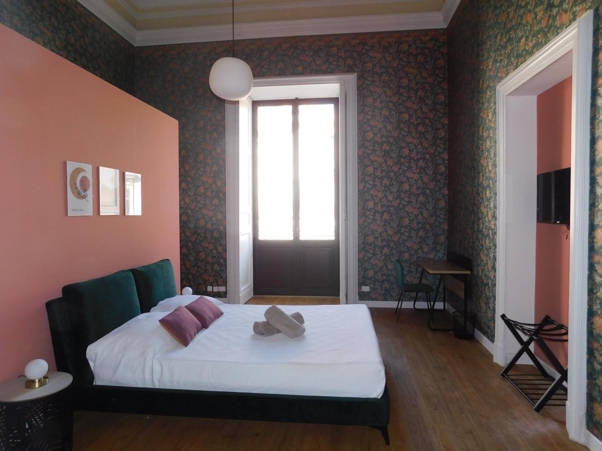 Hibiscus - Etnea Rooms Катания Экстерьер фото